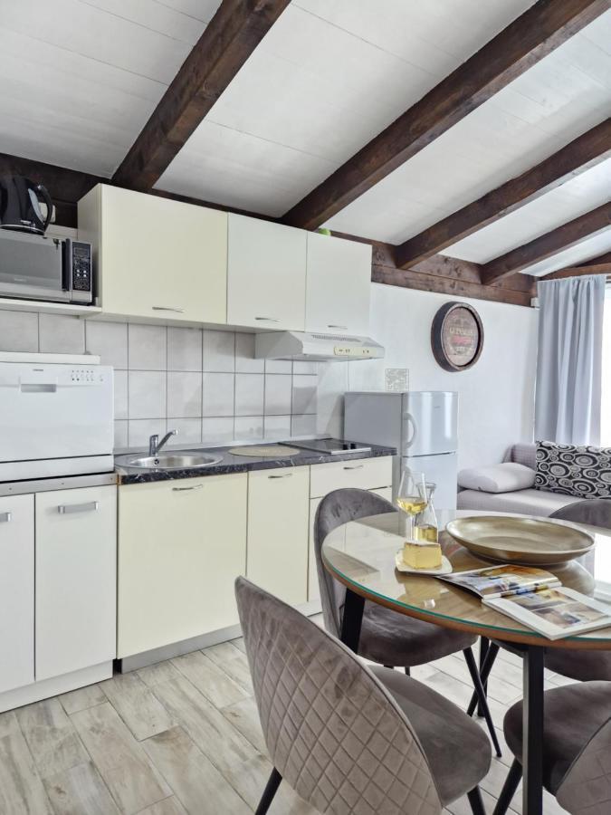 Luxury Apartments Silva With Sea View Okrug Gornji Ngoại thất bức ảnh