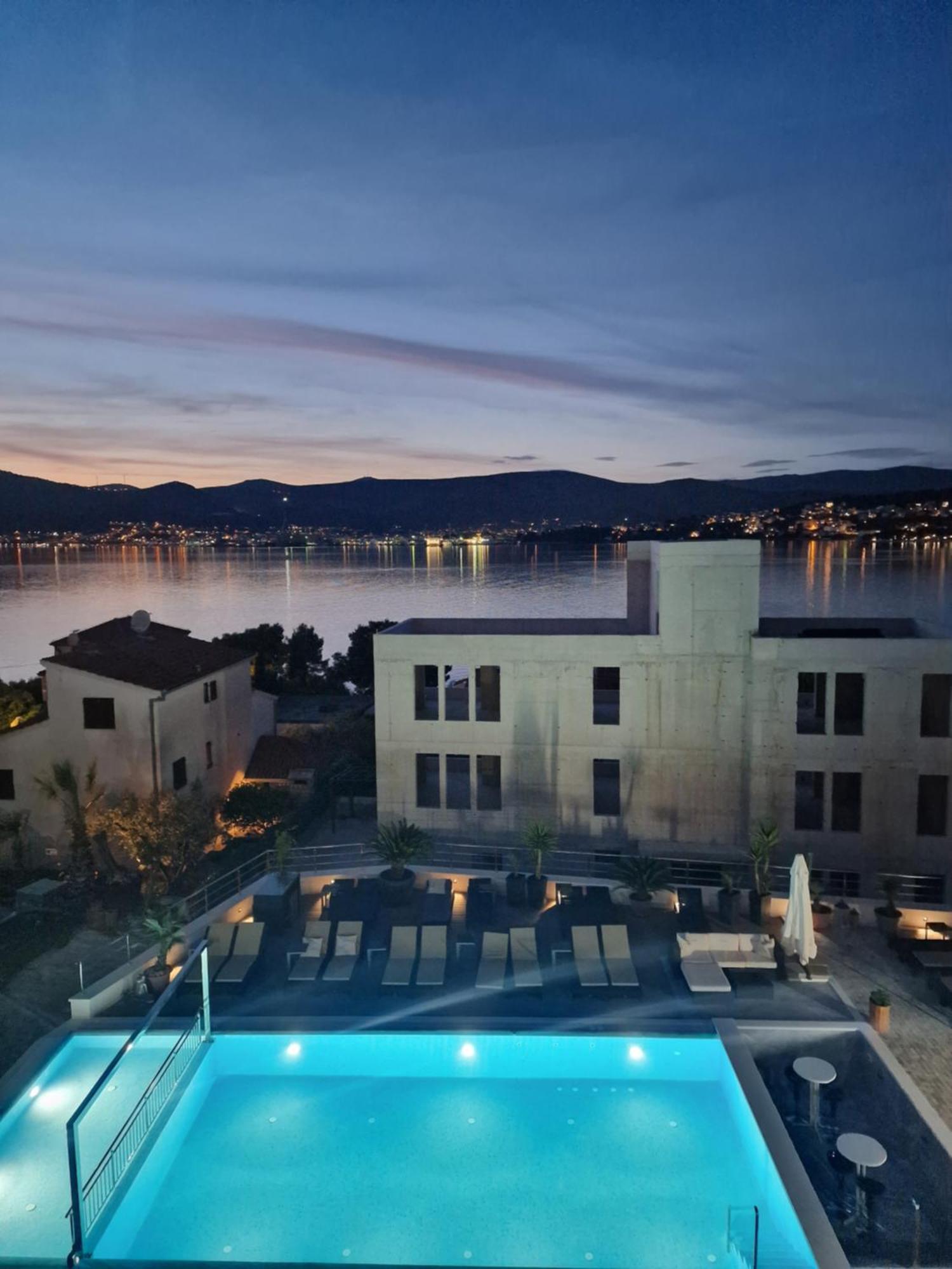 Luxury Apartments Silva With Sea View Okrug Gornji Ngoại thất bức ảnh