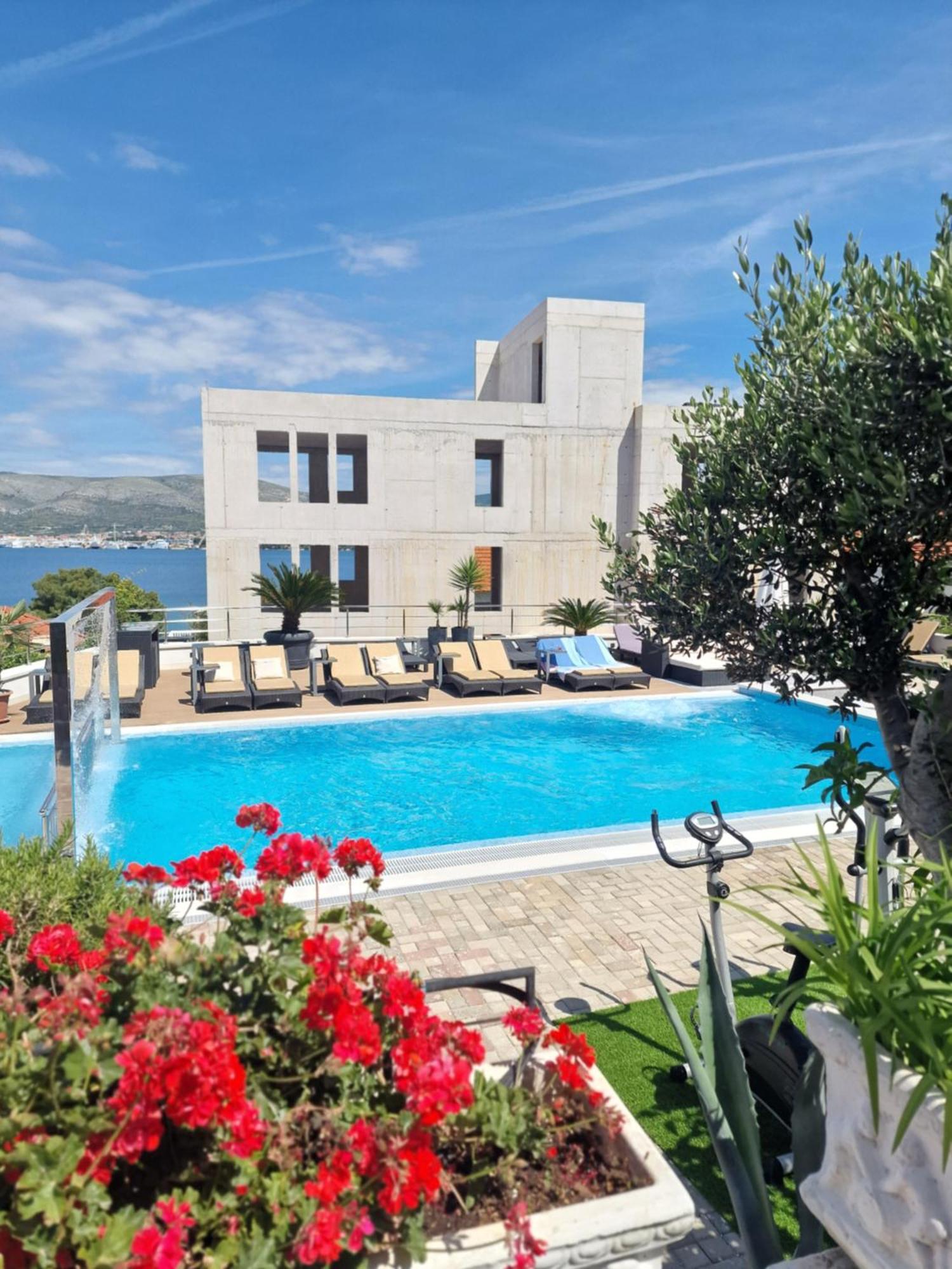 Luxury Apartments Silva With Sea View Okrug Gornji Ngoại thất bức ảnh