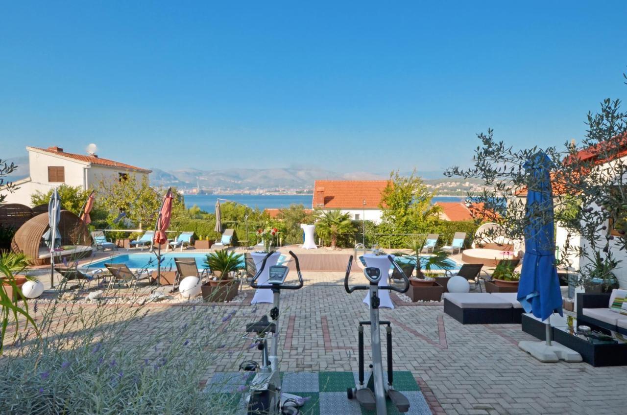Luxury Apartments Silva With Sea View Okrug Gornji Ngoại thất bức ảnh